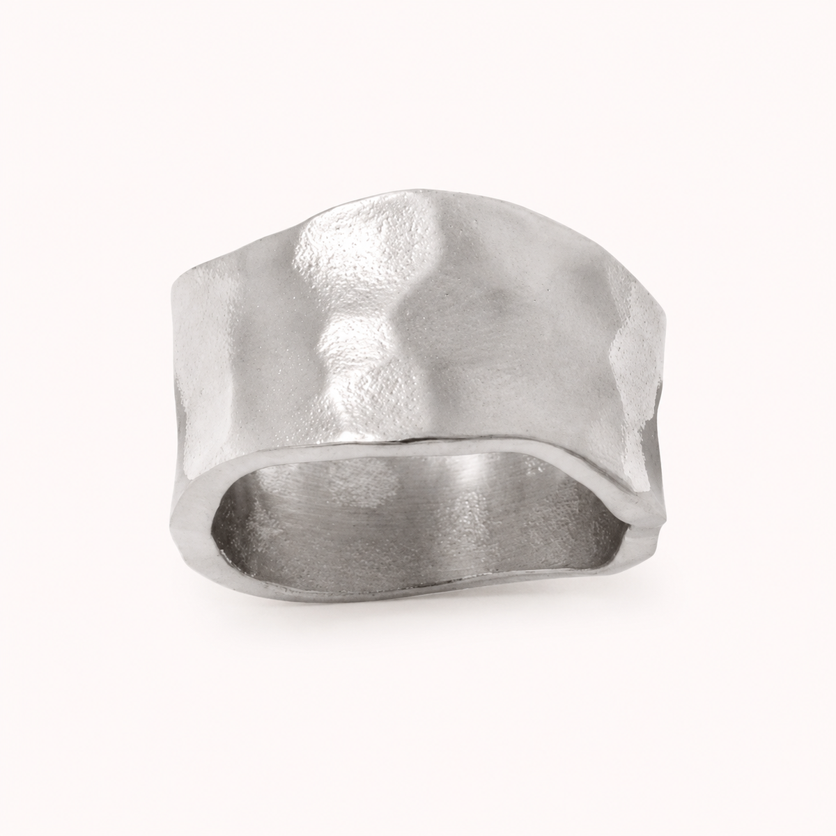 Textured Band Ring (Kavely)
