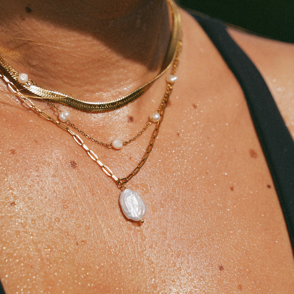 Hanalei Pearl Coin Paperclip Necklace (Kavely)